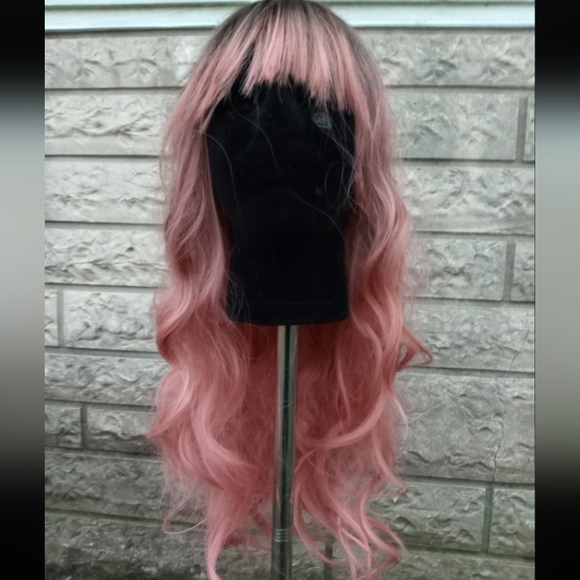 ❤️ 2/$20 Synthetic Pink Ombre Wavy Hair Wig - Picture 3 of 4